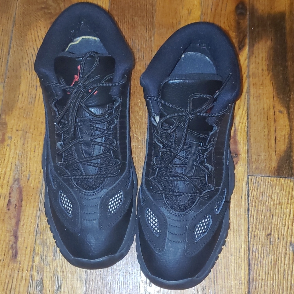 Air Jordan's 11 retro